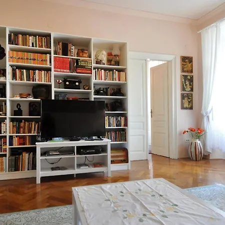 Appartement Amphiteater Art Pula