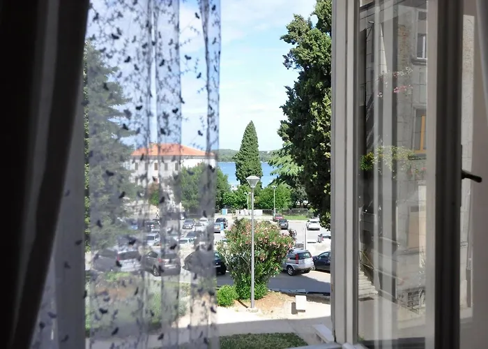 Amphiteater Art Apartman Pula